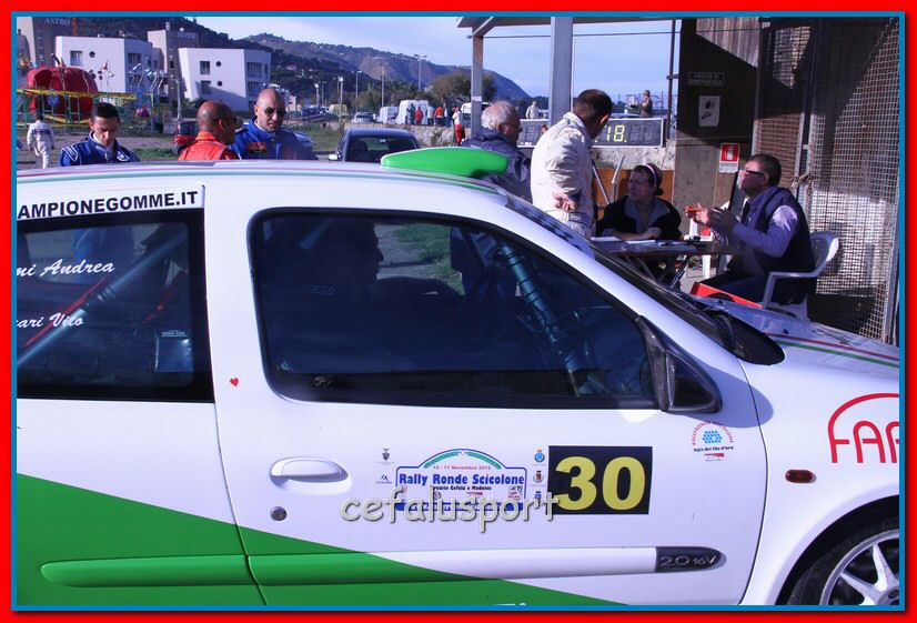 121111 rally 237_tn.jpg